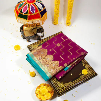 A Guide to Choosing Sarees for Gifting on Anniversaries