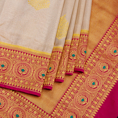 Choose from our vibrant and elegant Silk Saree collection and look like a diva!