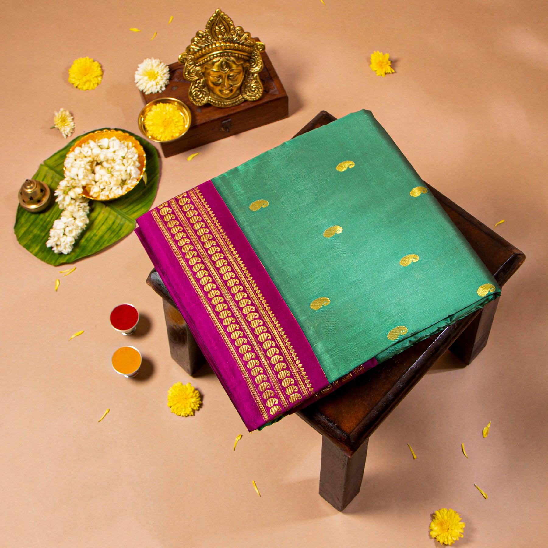 Silk 9 Yards Sarees: A Tale Of Elegance And Tradition - Kuberan Silks ...