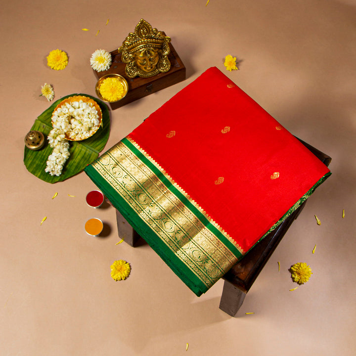 Kuberan Bright Red With Bottle Green 9 Yards Silk Saree