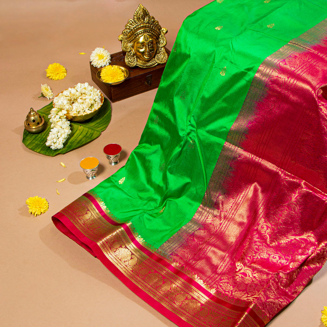 Kuberan Vibrant Green With Pink 9 Yards Silk Saree