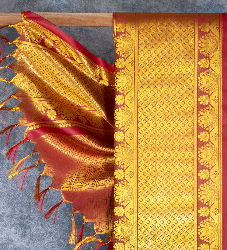 Kuberan Rich Red Ponnadai Shawl