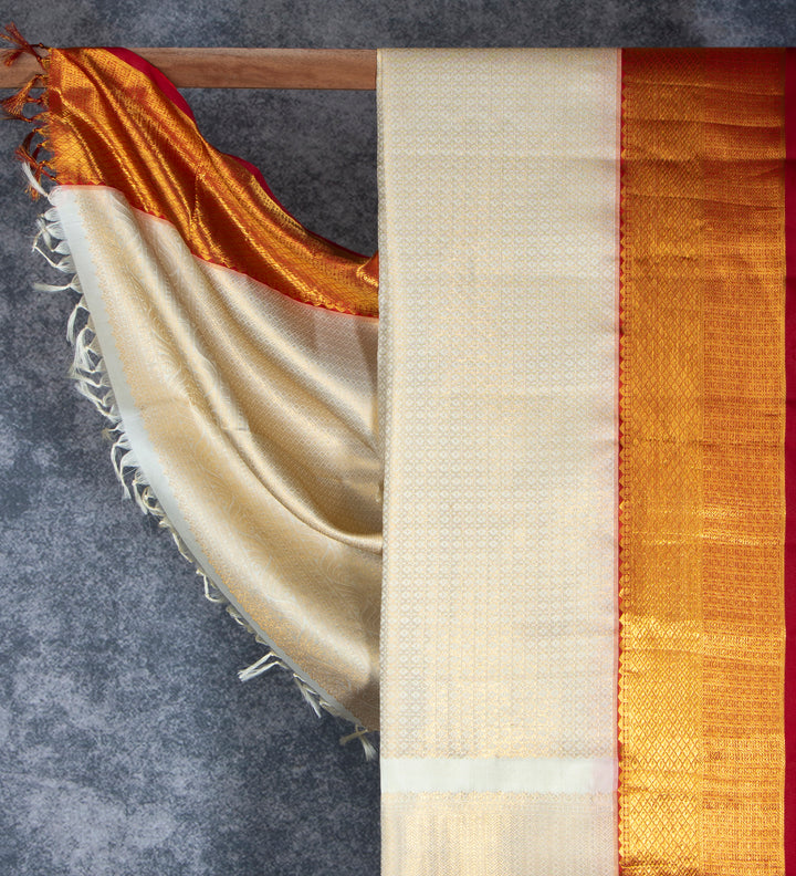 Kuberan White Ponnadai Shawl