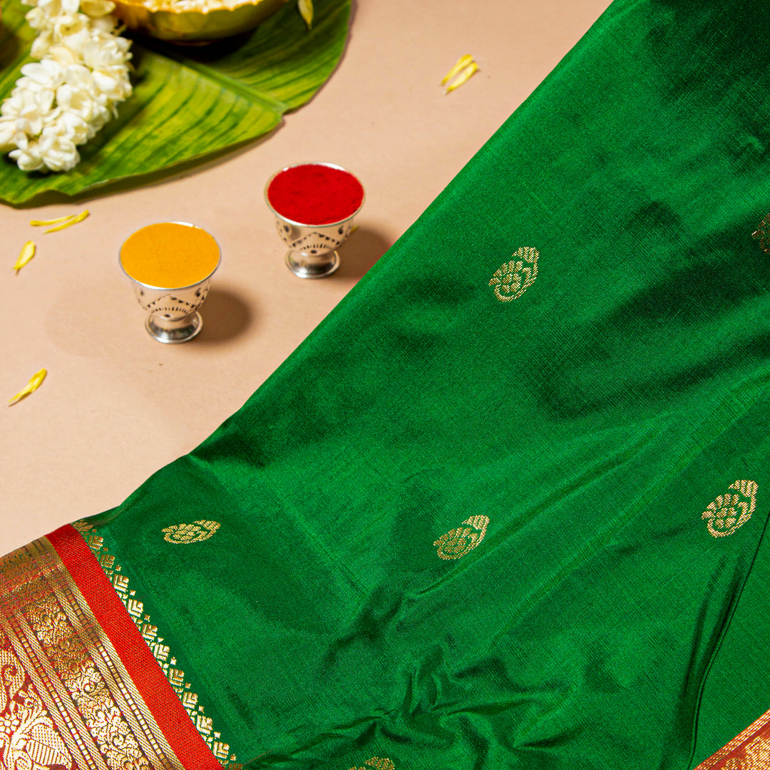 Kuberan Bottle Green With Red 9 Yards Silk Saree