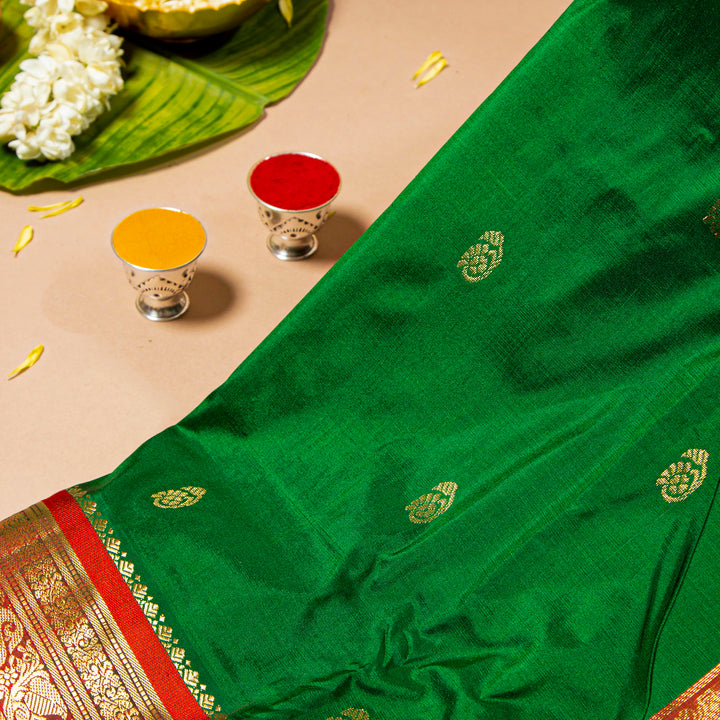 Kuberan Bottle Green With Red 9 Yards Silk Saree