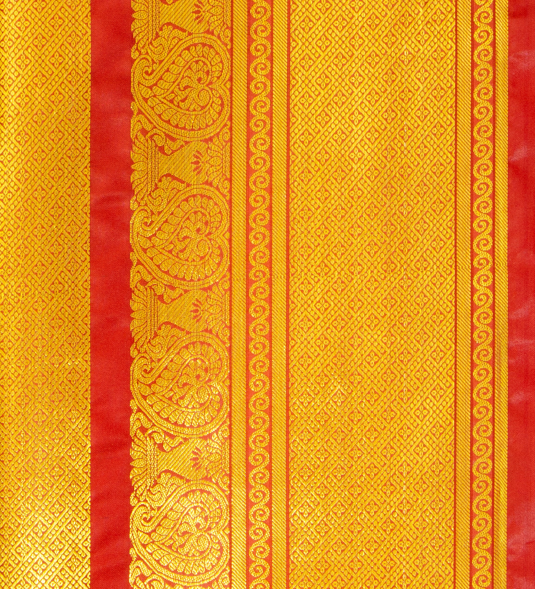 Kuberan Deep Red Ponnadai Shawl