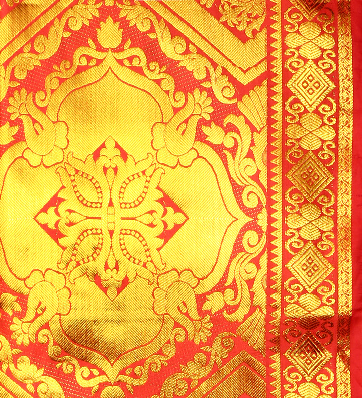 KUBERAN RED PONNADAI SHAWL
