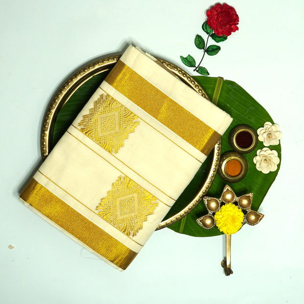 Kuberan White Kerala Kasavu Saree