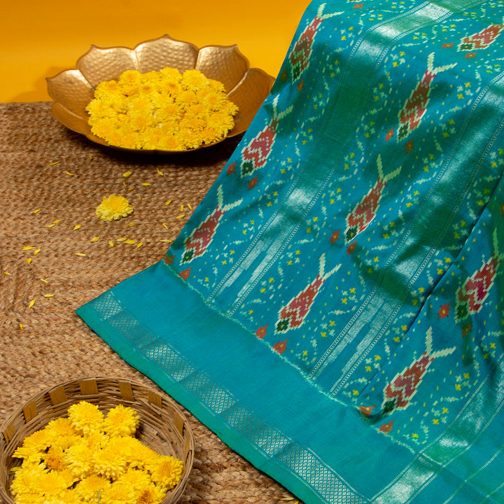 Kuberan Ash Grey With Teal Green Colour Pochampally Silk Saree