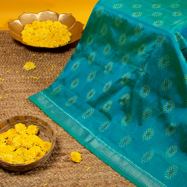 Kuberan Ash Grey With Teal Green Colour Pochampally Silk Saree