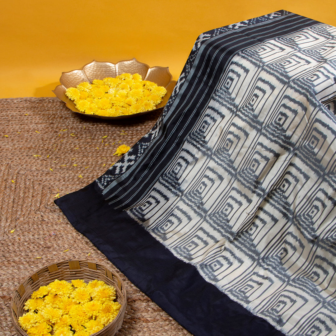 Kuberan BLACK AND off white  Pochampally Silk Saree