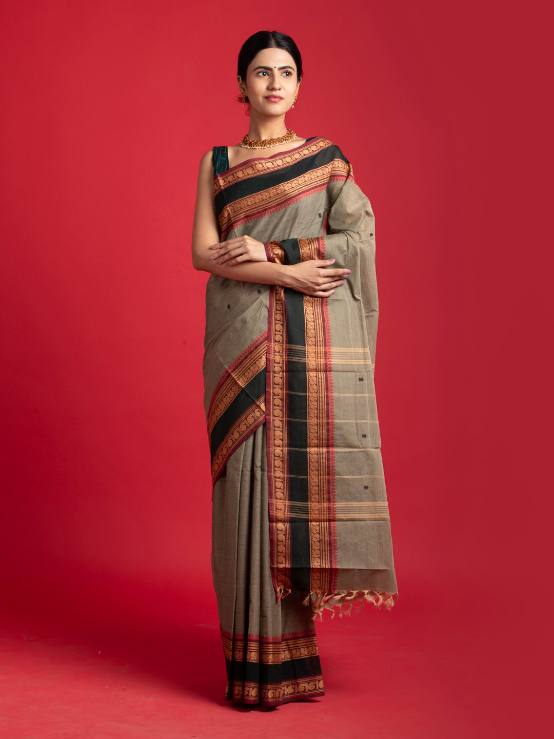 kuberan beige kanchi cotton saree
