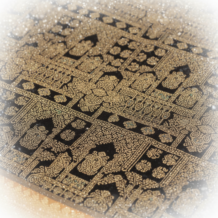 kuberan Black with Golden Temple Motifs Kanchipuram Silk Saree