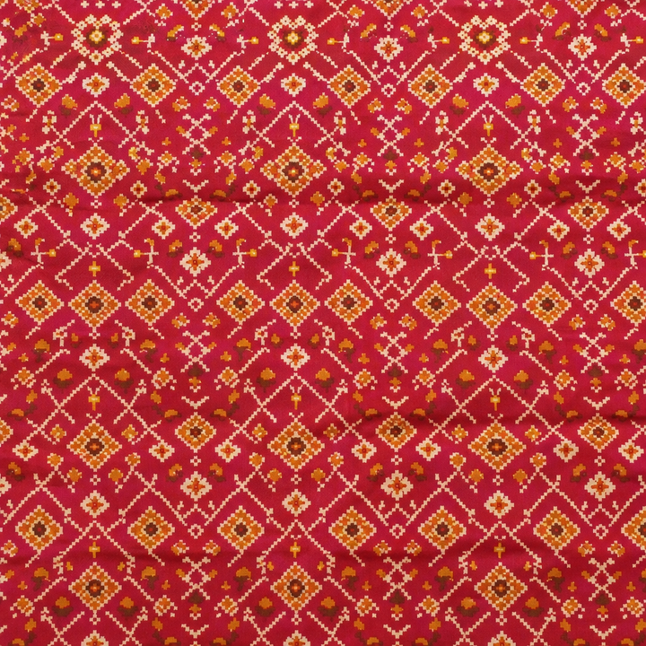Dark-pink saree body-detail preview
