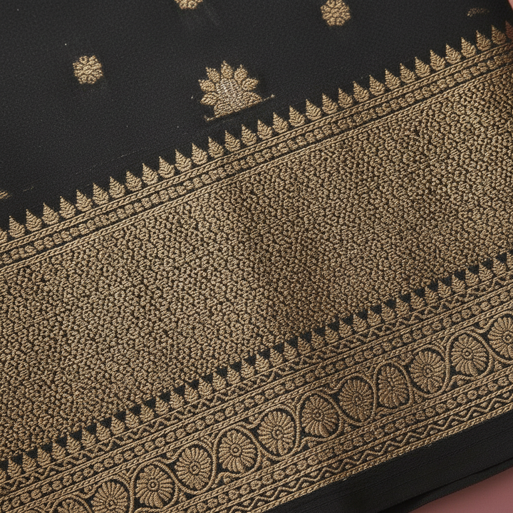 Gold Zari Border Detail