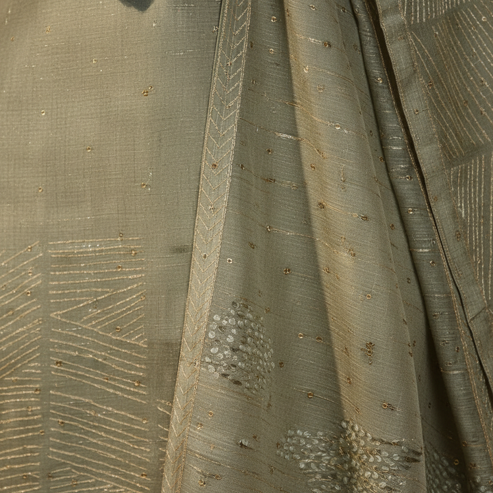 Close-up of dupatta embroidery detail