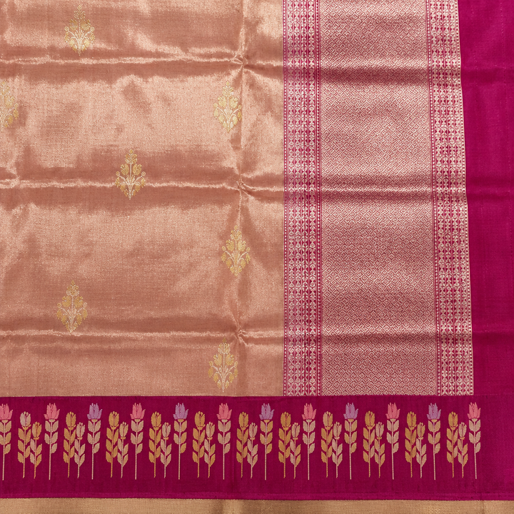 Magenta saree border detail preview