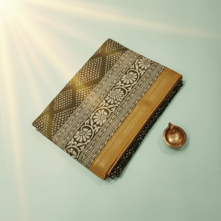 Bandhani Gold Print Saree