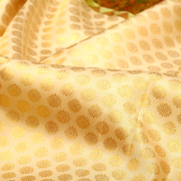 Kuberan White Pink Pure Kanchipuram Silk Saree