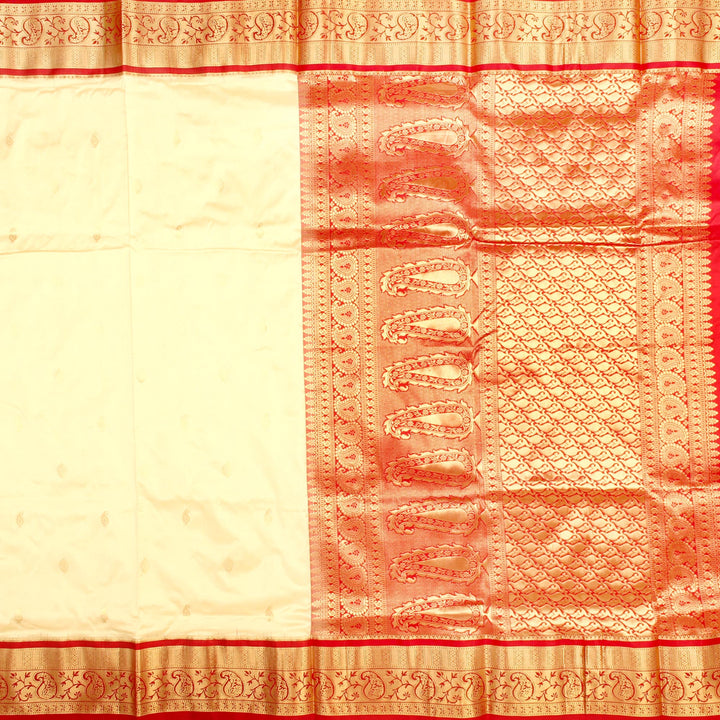 Kuberan White 9 Yards Silk Saree