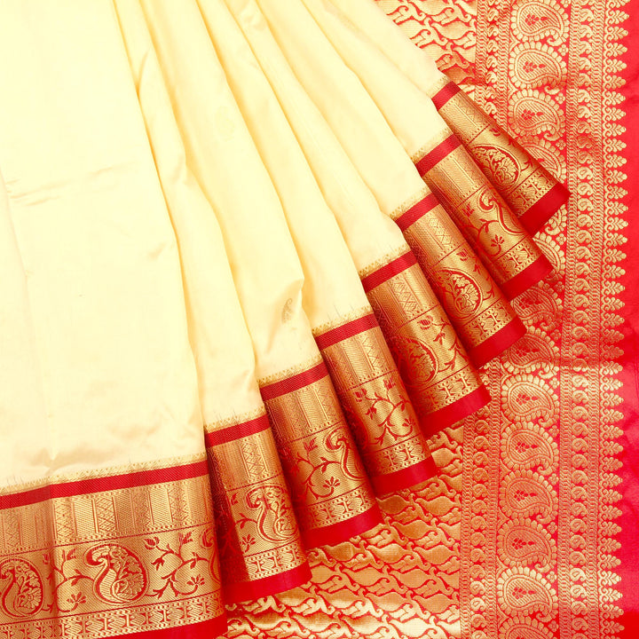 Kuberan White 9 Yards Silk Saree