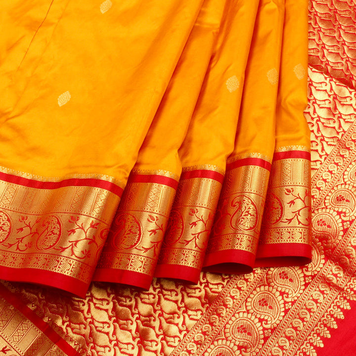 Kuberan Yellow Gold 9 Yards Silk Saree