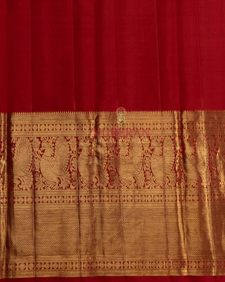 Vivid Pink Kanjivaram Silk Handloom Saree With Paisley Motifs | Singhania's