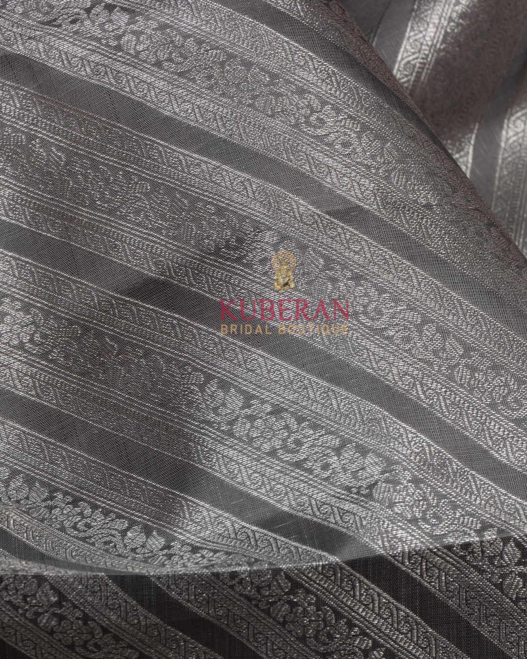 Kuberan Black With Pink Border Kanchivaram Silk Saree