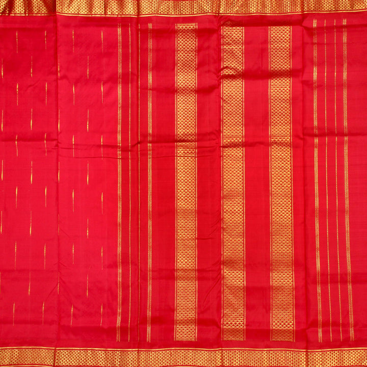 Kuberan Red 9 Yards Silk Saree