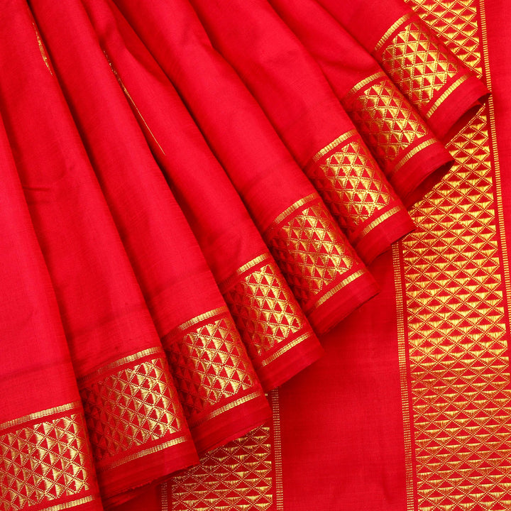 Kuberan Red 9 Yards Silk Saree