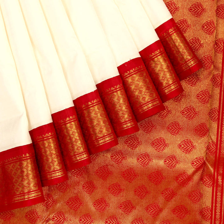 Kuberan White Red 9 Yards Silk Saree