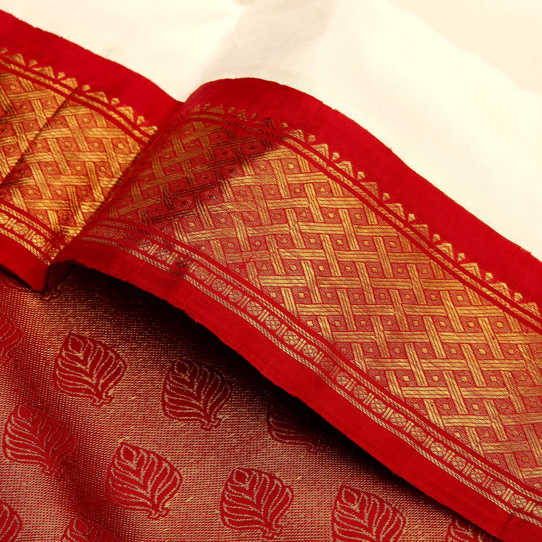 Kuberan White Red 9 Yards Silk Saree