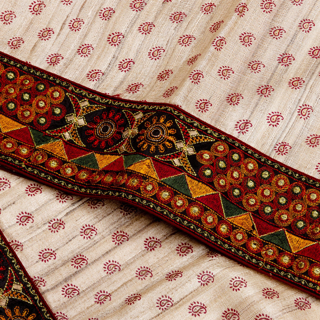 Kuberan Off White Chapa Saree