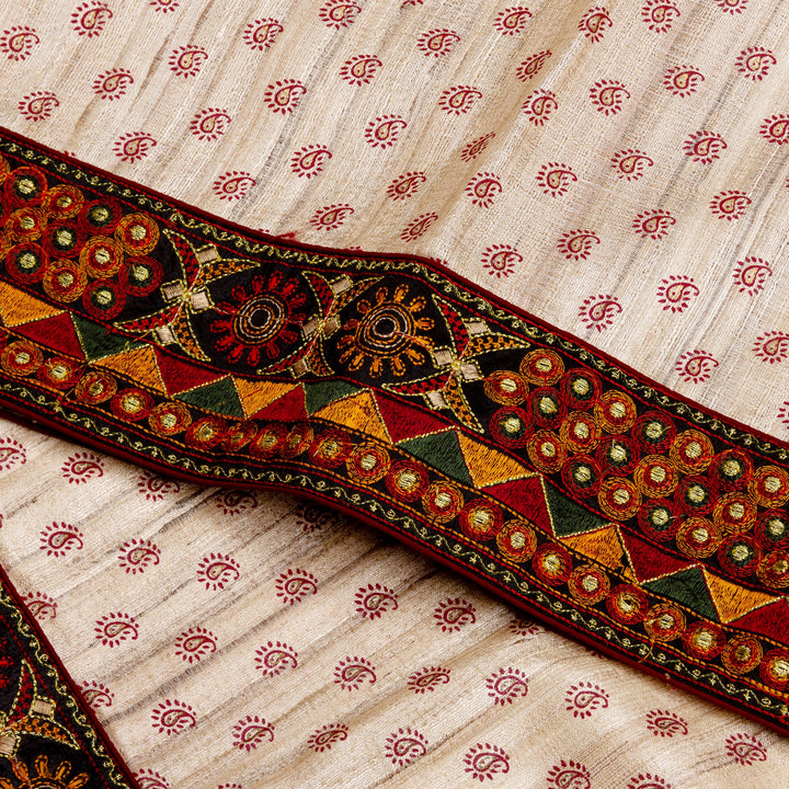 Kuberan Off White Chapa Saree