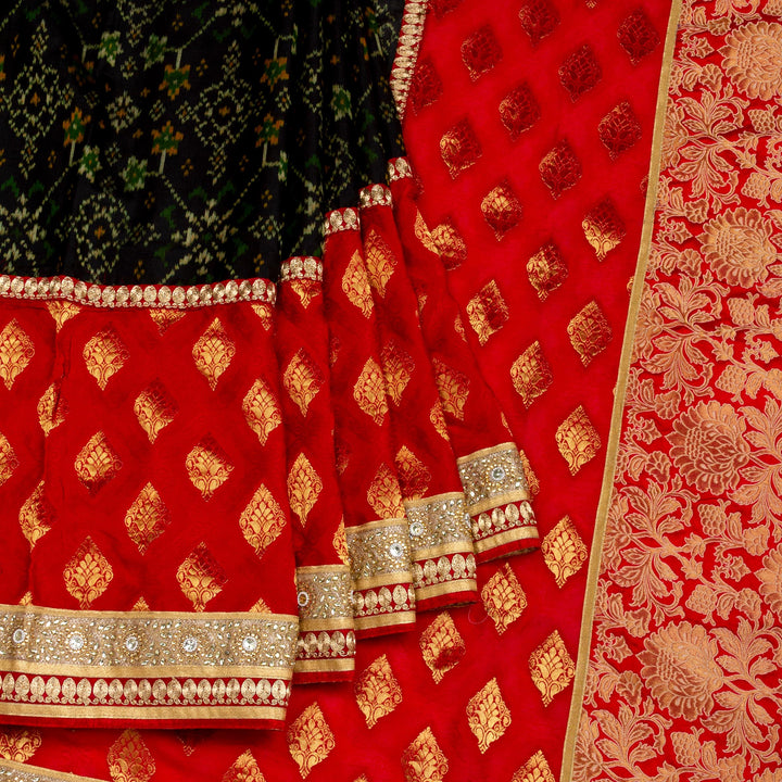 Kuberan Green Red Ikkat Silk Saree