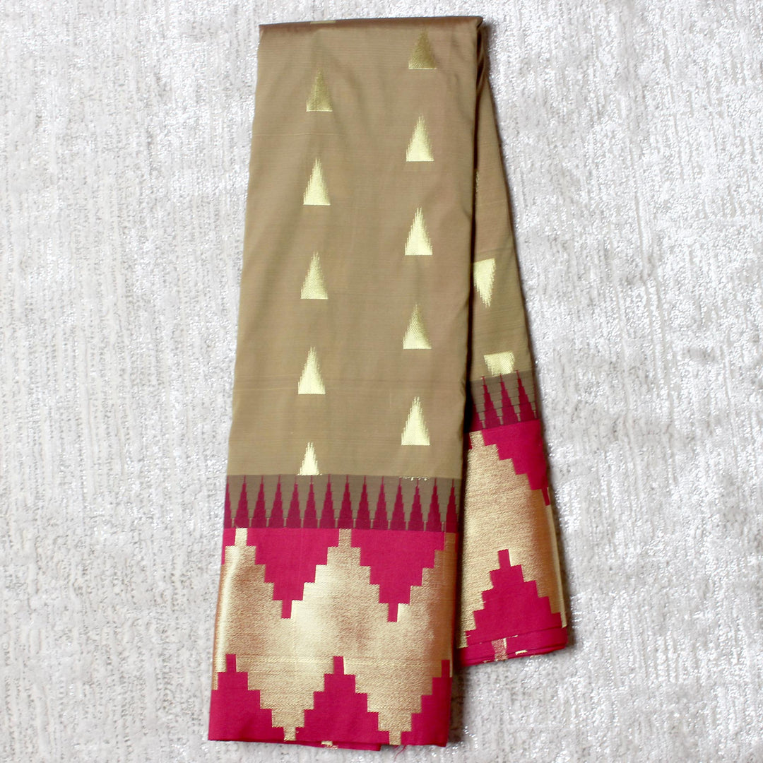 Kuberan Trouth Grey Semi Silk Saree