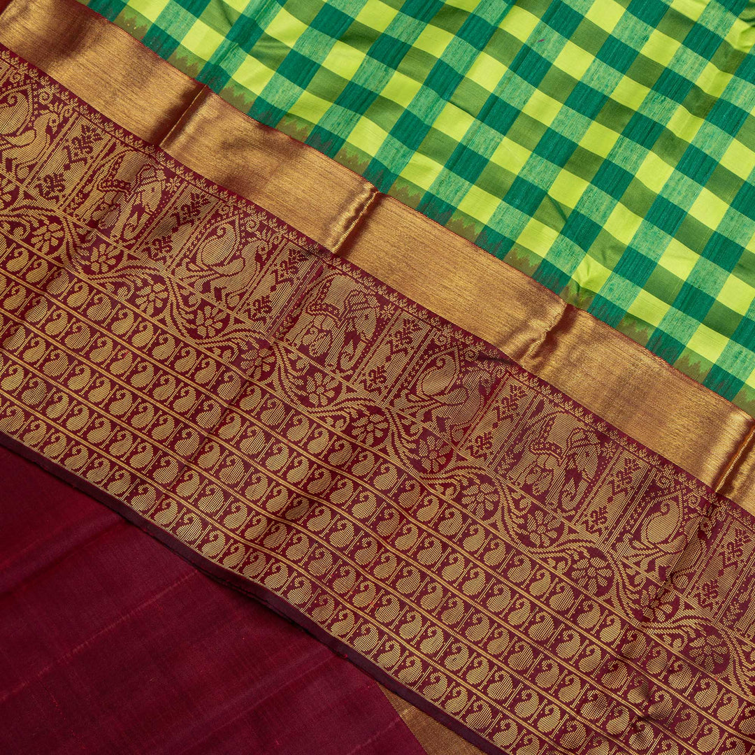 Kuberan Green With Marron Border Woven In Dupion Kanchipuram Silk Saree