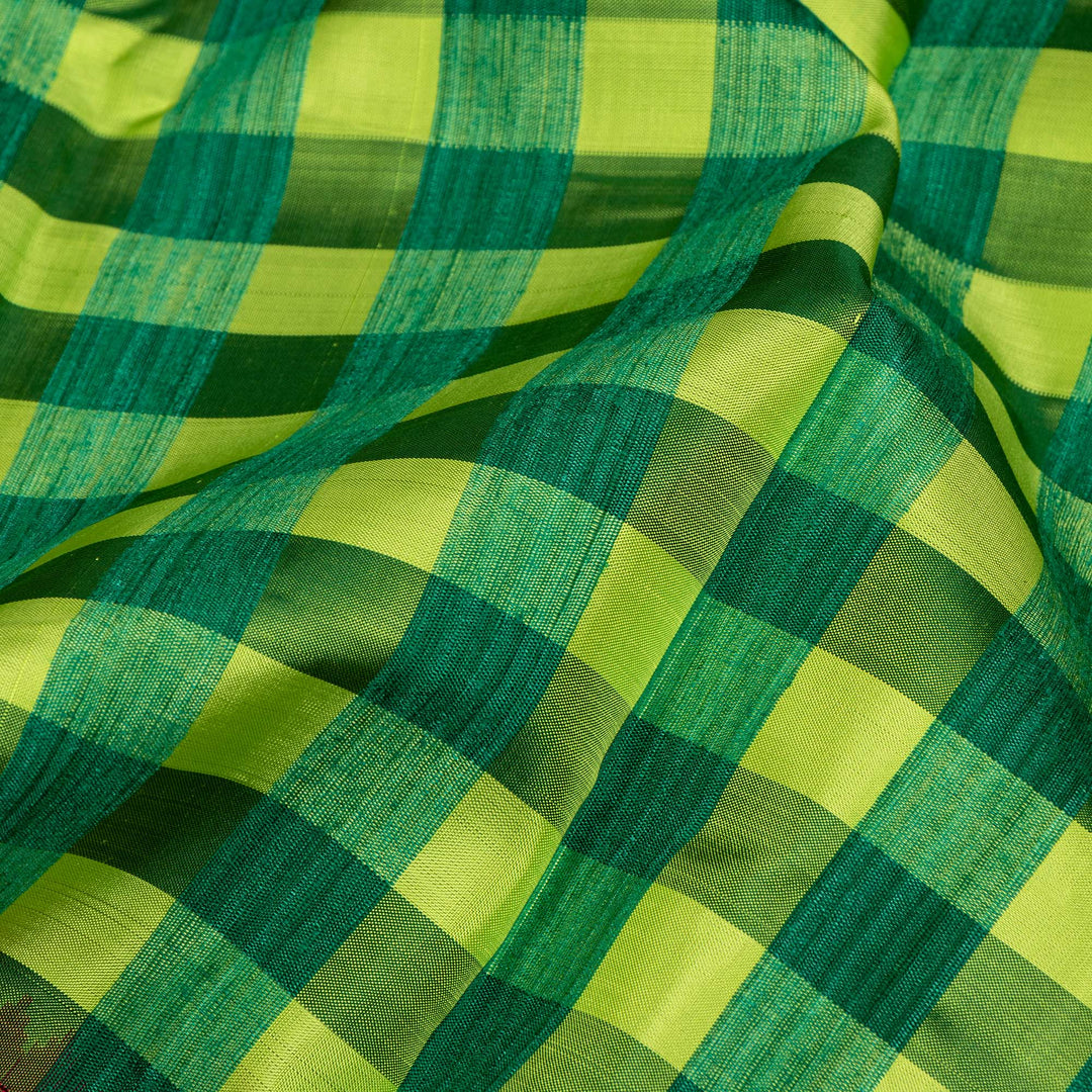 Kuberan Green With Marron Border Woven In Dupion Kanchipuram Silk Saree