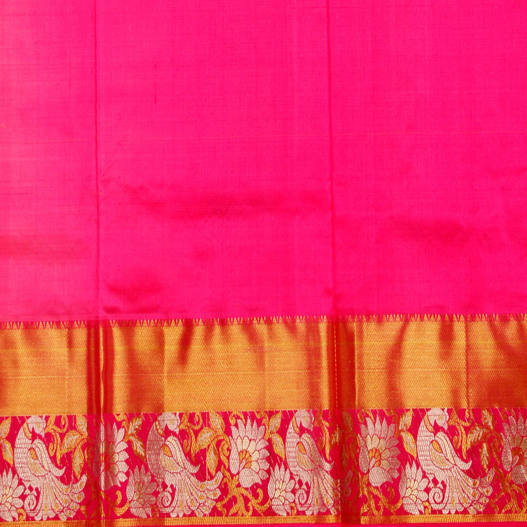 Kuberan Yellow Pavada