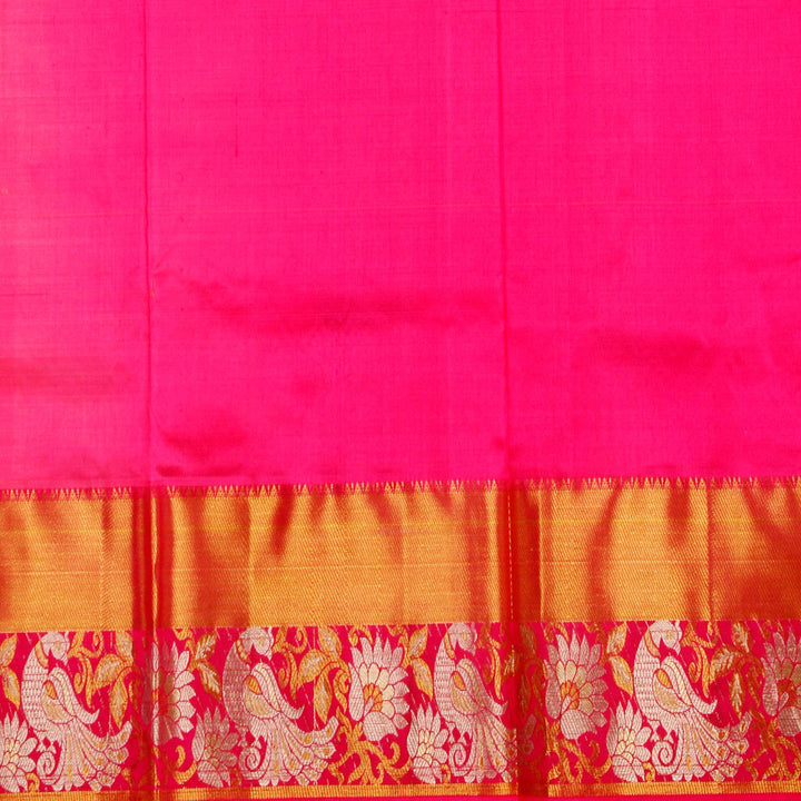 Kuberan Yellow Pavada