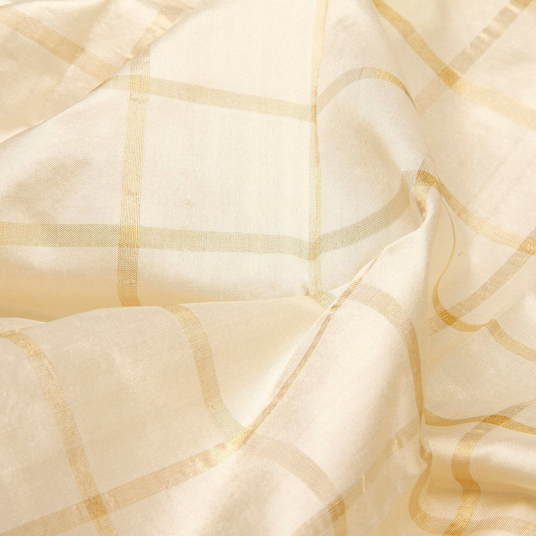 Kuberan White Pavada