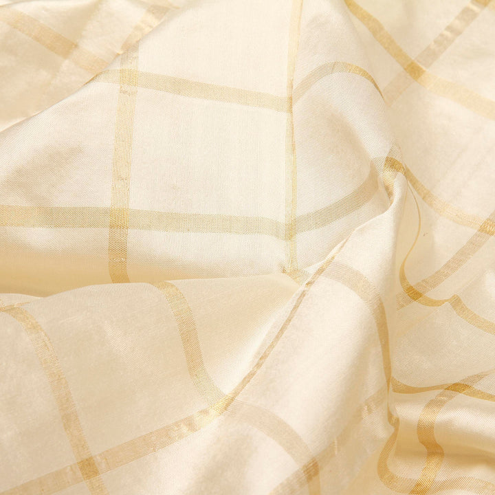 Kuberan White Pavada