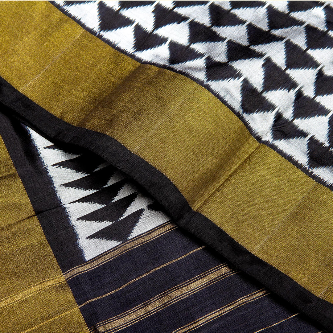 Kuberan White Black Pochampally Silk Saree