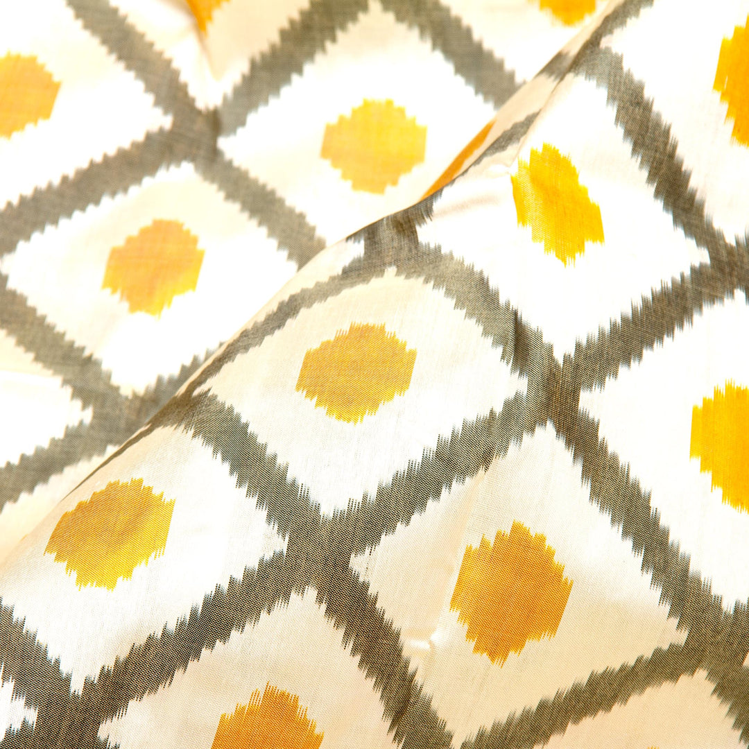 Kuberan White Yellow Pochampally Silk Saree