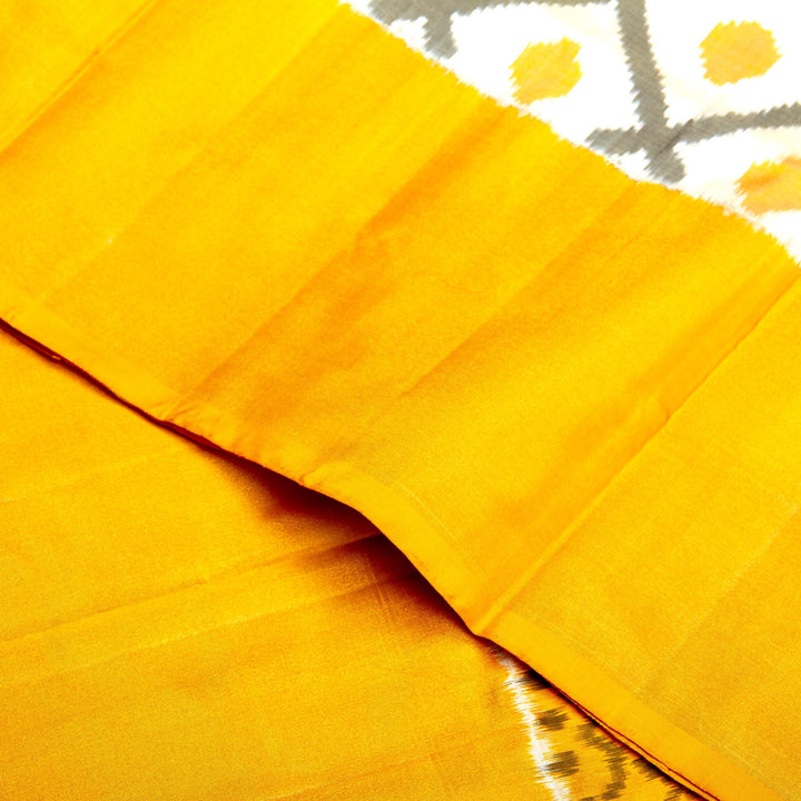 Kuberan White Yellow Pochampally Silk Saree
