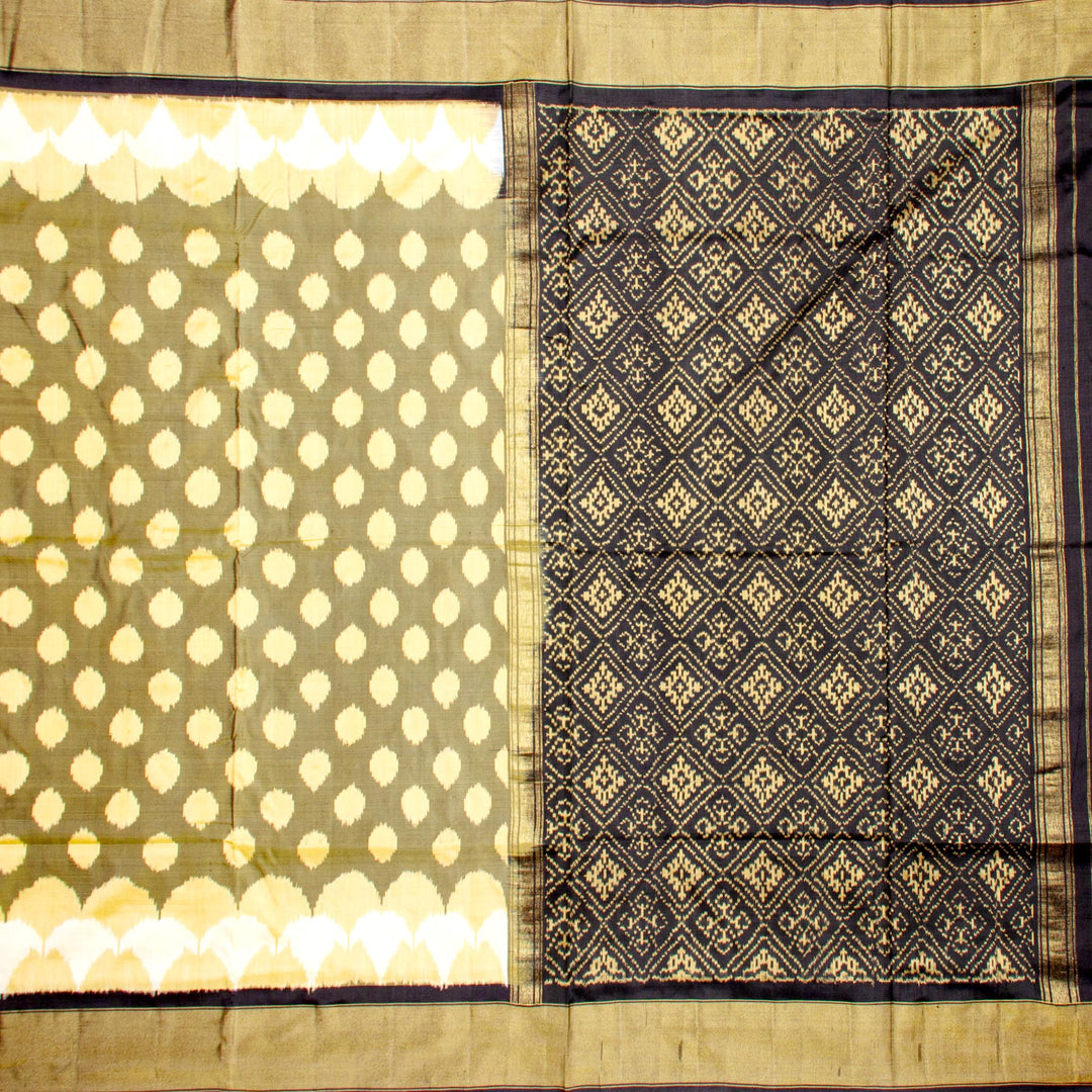 Kuberan Beige Pochampally Silk Saree