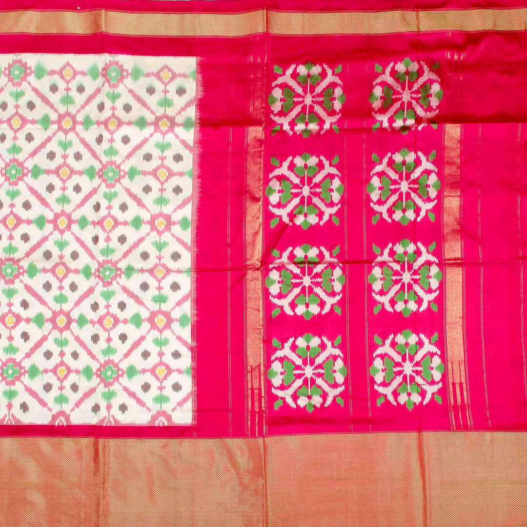 Kuberan White Pochampally Silk Saree