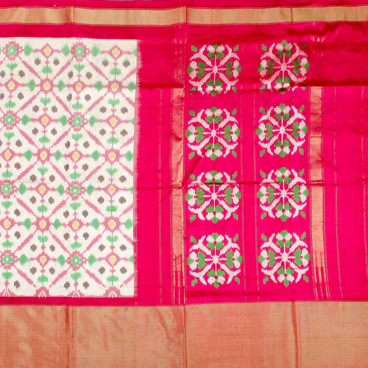 Kuberan White Pochampally Silk Saree