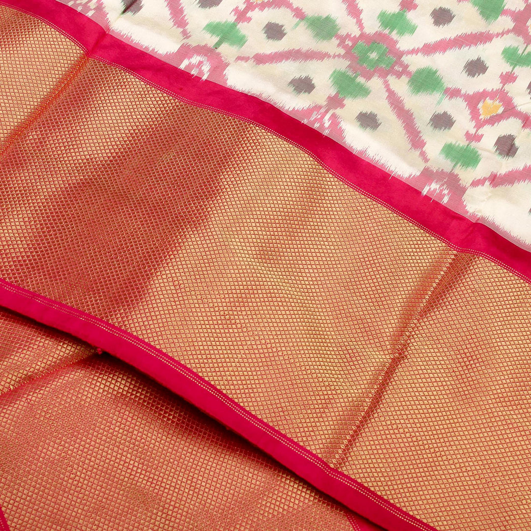 Kuberan White Pochampally Silk Saree