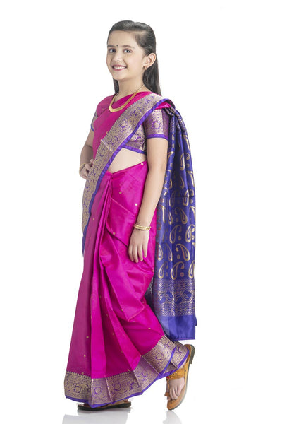 Portrait of beautiful Indian girl in traditional sari dress and Jwellery  Shoot done in Balmudra Studio Pune.jpg - BalmudraBalmudra